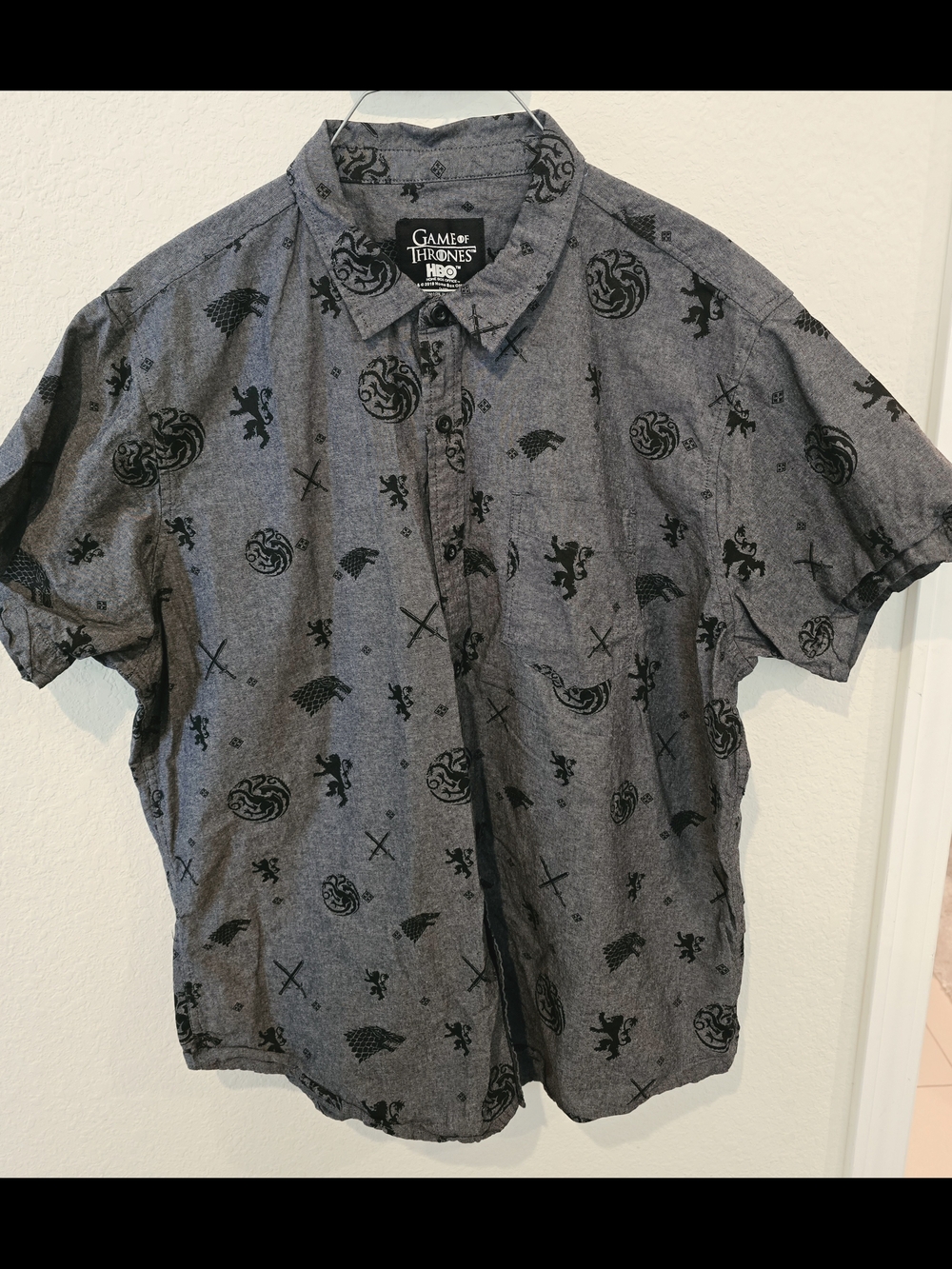 Men's Short Sleeve Button-Up Shirt -HBO Game of Thrones Gray and Black